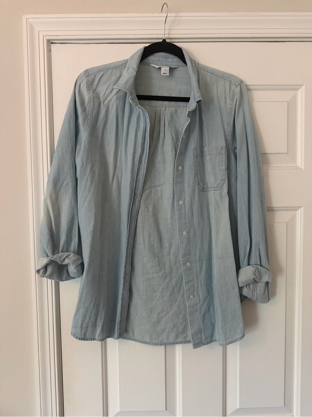 Old Navy Light Blue Women's Button-Down Shirt